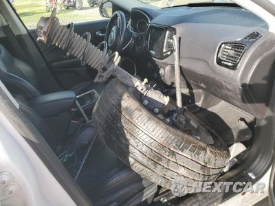 Zdjęcie 13 z 16 samochodu: 2018 JEEP COMPASS LIMITED VIN:3C4NJCCB8JT406808 - miniatura