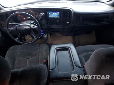 Zdjęcie 8 z 14 samochodu: 2004 CHEVROLET SILVERADO C1500 VIN:2GCEC19V841325989 - miniatura