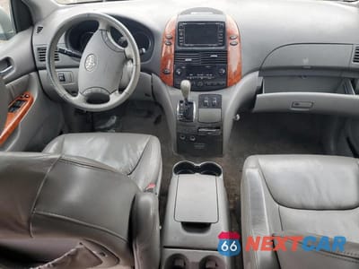 Zdjęcie 8 z 13 samochodu: 2010 TOYOTA SIENNA XLE VIN:5TDYK4CC3AS316002 - miniatura