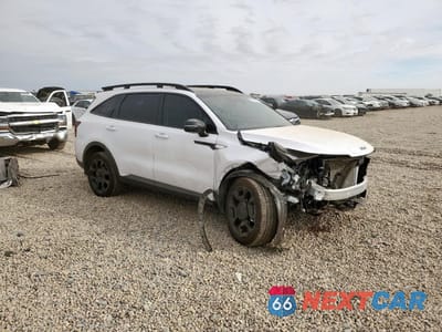 Czwarte zdjęcie samochodu z boku: 2025 KIA SORENTO EX VIN:5XYRHDJF3SG403039 - miniatura