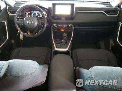 Zdjęcie 8 z 13 samochodu: 2024 TOYOTA RAV4 XLE VIN:2T3W1RFV3RW352545 - miniatura