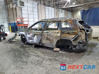 Drugie zdjęcie samochodu z przodu: 2016 JEEP CHEROKEE LATITUDE VIN:1C4PJLCS3GW324741 - miniatura