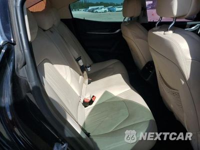 Zdjęcie 10 z 12 samochodu: 2017 MASERATI GHIBLI VIN:ZAM57XSA0H1226637 - miniatura