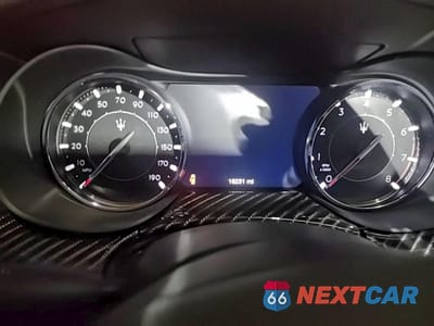 Zdjęcie 9 z 12 samochodu: 2022 MASERATI QUATTROPORTE MODENA VIN:ZAM56YRM3NX400590 - miniatura