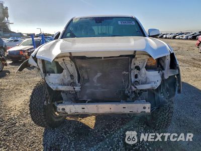 Piąte zdjęcie samochodu w środku: 2021 TOYOTA TACOMA DOUBLE CAB VIN:3TMCZ5AN6MM402862 - miniatura