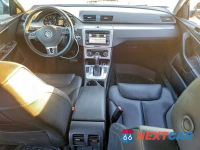Zdjęcie 8 z 12 samochodu: 2010 VOLKSWAGEN PASSAT KOMFORT VIN:WVWJM7AN2AE102593 - miniatura
