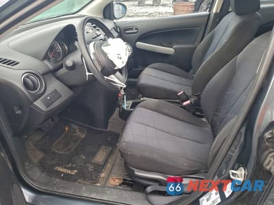 Zdjęcie 7 z 13 samochodu: 2012 MAZDA MAZDA2 VIN:JM1DE1KY0C0149170 - miniatura