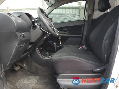 Zdjęcie 7 z 13 samochodu: 2009 TOYOTA SCION XD VIN:JTKKU10439J044810 - miniatura
