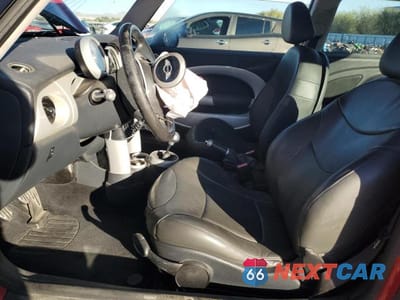 Zdjęcie 7 z 11 samochodu: 2004 MINI COOPER S VIN:WMWRE33484TD85739 - miniatura