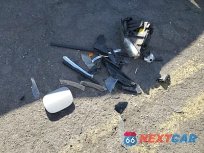 Zdjęcie 12 z 13 samochodu: 2008 BMW 328 I SULEV VIN:WBAWR33578P152642 - miniatura