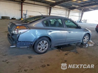 Trzecie zdjęcie samochodu z tyłu: 2010 NISSAN ALTIMA HYBRID VIN:1N4CL2AP2AC106824 - miniatura