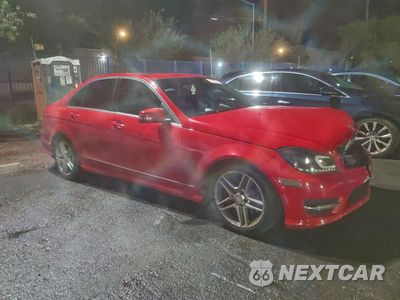 Czwarte zdjęcie samochodu z boku: 2013 MERCEDES BENZ C 350 VIN:WDDGF5HB7DR260175 - miniatura