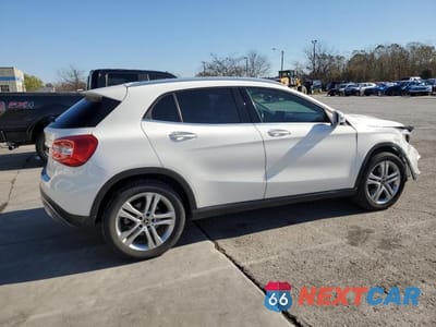Trzecie zdjęcie samochodu z tyłu: 2018 MERCEDES-BENZ GLA 250 4MATIC VIN:WDCTG4GB7JJ476890 - miniatura