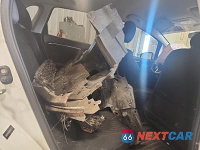 Zdjęcie 10 z 12 samochodu: 2019 HONDA FIT SPORT VIN:3HGGK5H66KM723173 - miniatura