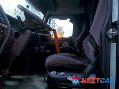 Zdjęcie 7 z 12 samochodu: 2016 VOLVO VN VNL VIN:4V4NC9TK6GN958205 - miniatura