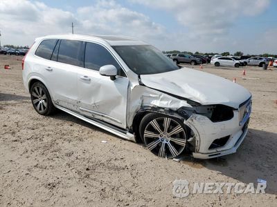 Czwarte zdjęcie samochodu z boku: 2020 VOLVO XC90 T6 INSCRIPTION VIN:YV4A221L7L1545885 - miniatura