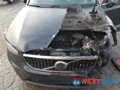 Zdjęcie 12 z 12 samochodu: 2023 VOLVO XC40 PLUS VIN:YV4L12UN1P2913003 - miniatura