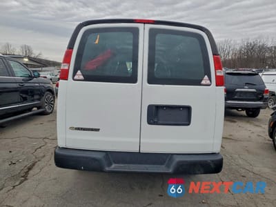 Zdjęcie 6 z 12 samochodu: 2022 CHEVROLET EXPRESS 2500 DELIVERY VAN VIN:1GCWGBFP0N1201436 - miniatura