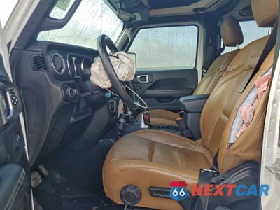 Zdjęcie 7 z 11 samochodu: 2020 JEEP WRANGLER UNLIMITED SAHARA VIN:1C4HJXEN9LW325213 - miniatura