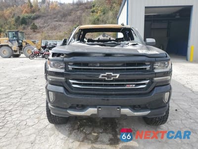 Piąte zdjęcie samochodu w środku: 2017 CHEVROLET SILVERADO K1500 LTZ VIN:3GCUKSEC5HG199466 - miniatura