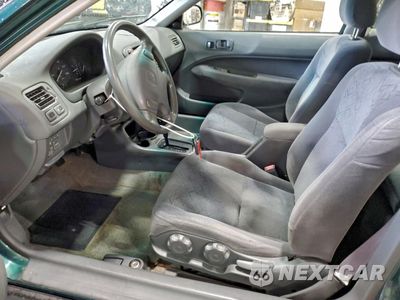 Zdjęcie 7 z 13 samochodu: 2000 HONDA CIVIC EX VIN:1HGEJ8245YL042869 - miniatura