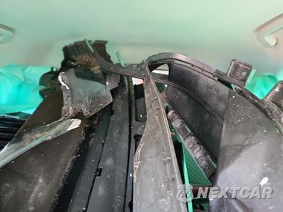 Zdjęcie 10 z 13 samochodu: 2022 FORD ESCAPE SE VIN:1FMCU0G67NUB62795 - miniatura