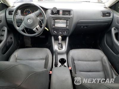 Zdjęcie 8 z 11 samochodu: 2011 VOLKSWAGEN JETTA SE VIN:3VWDX7AJ5BM028502 - miniatura