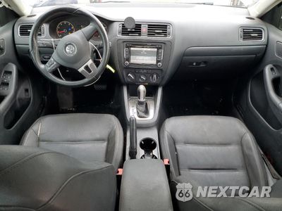 Zdjęcie 8 z 14 samochodu: 2011 VOLKSWAGEN JETTA SE VIN:3VWDX7AJ5BM028502 - miniatura
