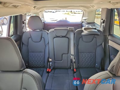 Zdjęcie 10 z 14 samochodu: 2025 VOLVO XC90 PLUS VIN:YV4062PB7S1372799 - miniatura