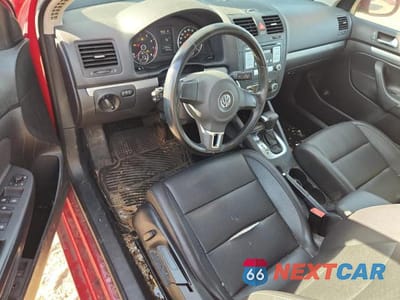 Zdjęcie 8 z 12 samochodu: 2010 VOLKSWAGEN JETTA SE VIN:3VWRZ7AJ9AM161357 - miniatura