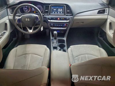 Zdjęcie 8 z 12 samochodu: 2019 HYUNDAI SONATA SE VIN:5NPE24AF3KH799448 - miniatura