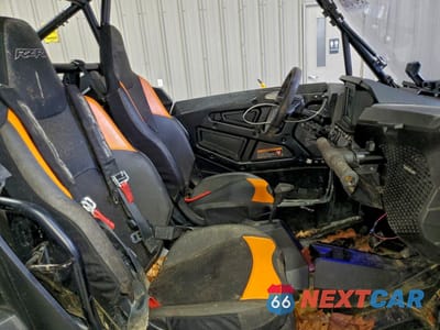 Piąte zdjęcie samochodu w środku: 2024 POLARIS RZR XP 1000 ULTIMATE VIN:3NSNEF998RF038987 - miniatura