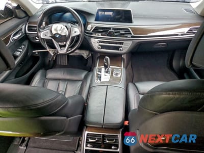 Zdjęcie 8 z 14 samochodu: 2020 BMW 740 I VIN:WBA7T2C08LGL17210 - miniatura