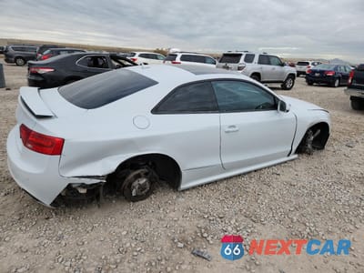 Trzecie zdjęcie samochodu z tyłu: 2013 AUDI RS5 VIN:WUAC6AFR4DA902306 - miniatura