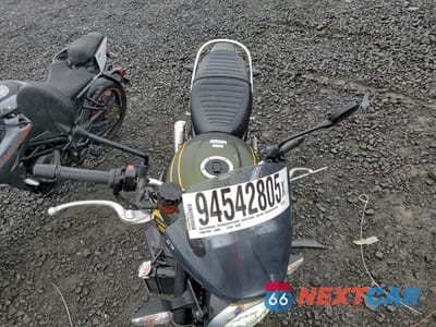 Piąte zdjęcie samochodu w środku: 2021 KAWASAKI ZR900 R VIN:JKAZR2C1XMA053957 - miniatura
