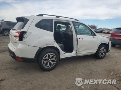 Trzecie zdjęcie samochodu z tyłu: 2020 SUBARU FORESTER PREMIUM VIN:JF2SKAJC7LH522889 - miniatura