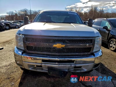 Piąte zdjęcie samochodu w środku: 2012 CHEVROLET SILVERADO K1500 LT VIN:1GCRKSE05CZ331520 - miniatura