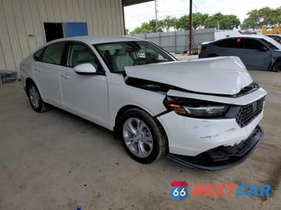 Czwarte zdjęcie samochodu z boku: 2025 HONDA ACCORD LX VIN:1HGCY1F25SA076171 - miniatura
