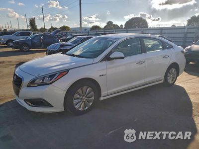 2017 HYUNDAI SONATA HYBRID KMHE24L36HA063179 - główne zdjęcie licytacji z USA - miniatura