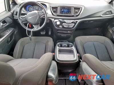 Zdjęcie 8 z 13 samochodu: 2020 CHRYSLER PACIFICA TOURING VIN:2C4RC1FG9LR204038 - miniatura