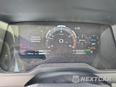Zdjęcie 9 z 11 samochodu: 2025 TOYOTA TUNDRA CREWMAX PLATINUM VIN:5TFNC5DB5SX109344 - miniatura