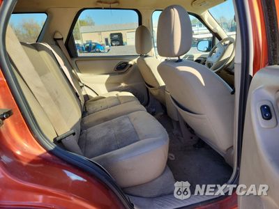 Zdjęcie 11 z 13 samochodu: 2006 FORD ESCAPE XLT VIN:1FMYU03126KC24259 - miniatura