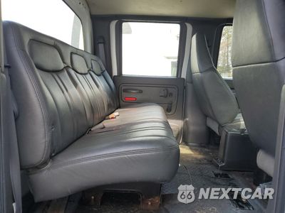 Zdjęcie 6 z 10 samochodu: 2007 CHEVROLET C7500 TRUCK CAB AND CHASSIS VIN:1GBM7E1397F407278 - miniatura