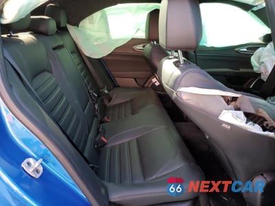 Zdjęcie 10 z 13 samochodu: 2022 ALFA ROMEO GIULIA SUPER VIN:ZARFAMBN2N7660181 - miniatura