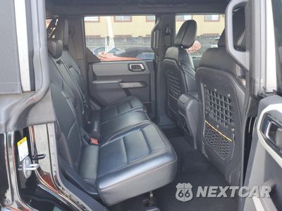 Zdjęcie 10 z 14 samochodu: 2021 FORD BRONCO BASE VIN:1FMEE5DH9MLA73100 - miniatura