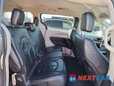 Zdjęcie 11 z 13 samochodu: 2017 CHRYSLER PACIFICA TOURING L VIN:2C4RC1BG6HR771028 - miniatura