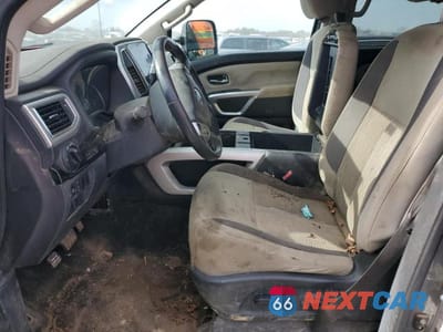 Zdjęcie 7 z 11 samochodu: 2020 NISSAN TITAN SV 2WD V8 CREW CAB 5.6L VIN:1N6AA1EF7LN507163 - miniatura