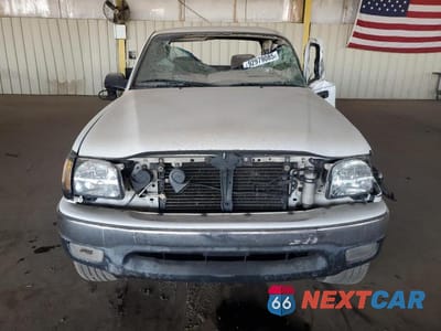 Piąte zdjęcie samochodu w środku: 2004 TOYOTA TACOMA PRERUNNER VIN:5TESM92N64Z327020 - miniatura