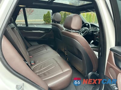 Zdjęcie 8 z 12 samochodu: 2018 BMW X5 XDR40E VIN:5UXKT0C59J0W00863 - miniatura