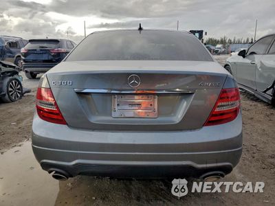 Zdjęcie 6 z 12 samochodu: 2013 MERCEDES-BENZ C 300 4MATIC VIN:WDDGF8AB9DR254258 - miniatura